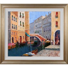 venice-resting-gondolas